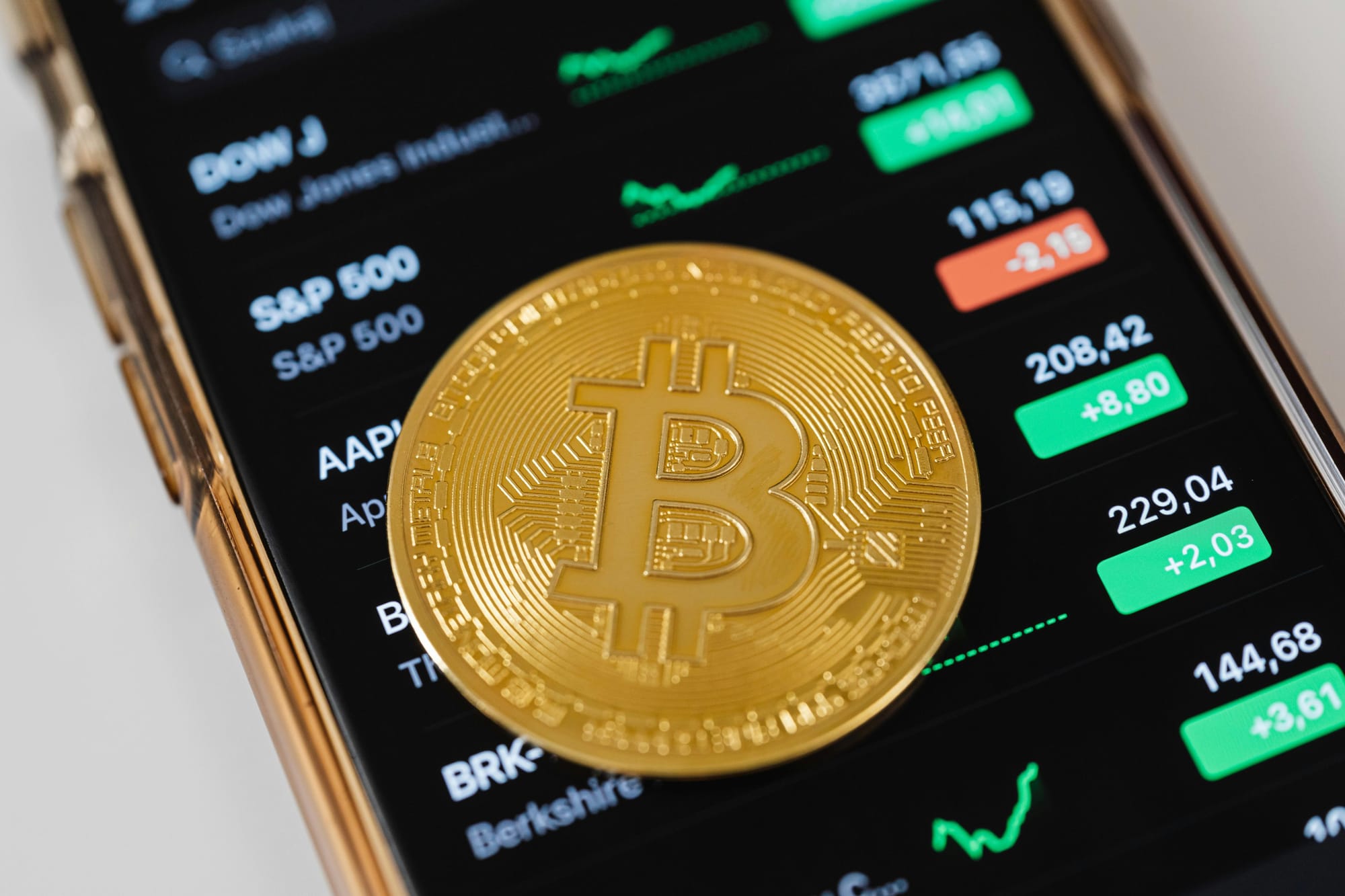 Understanding Cryptocurrency Basics for Cautious Investors